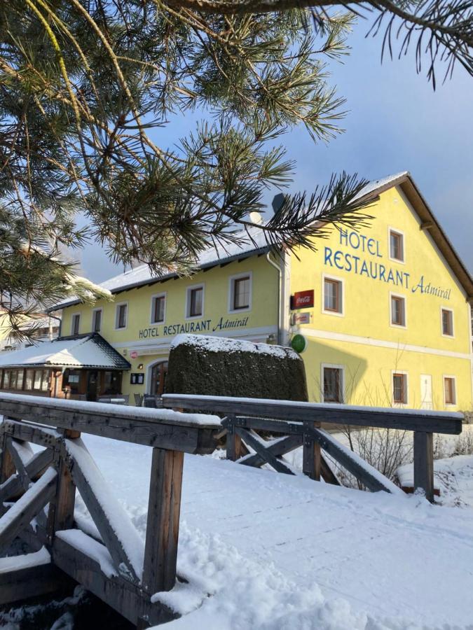 Hotel Admiral Lipno nad Vltavou Buitenkant foto