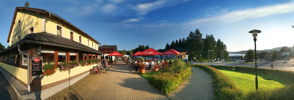 Hotel Admiral Lipno nad Vltavou Buitenkant foto