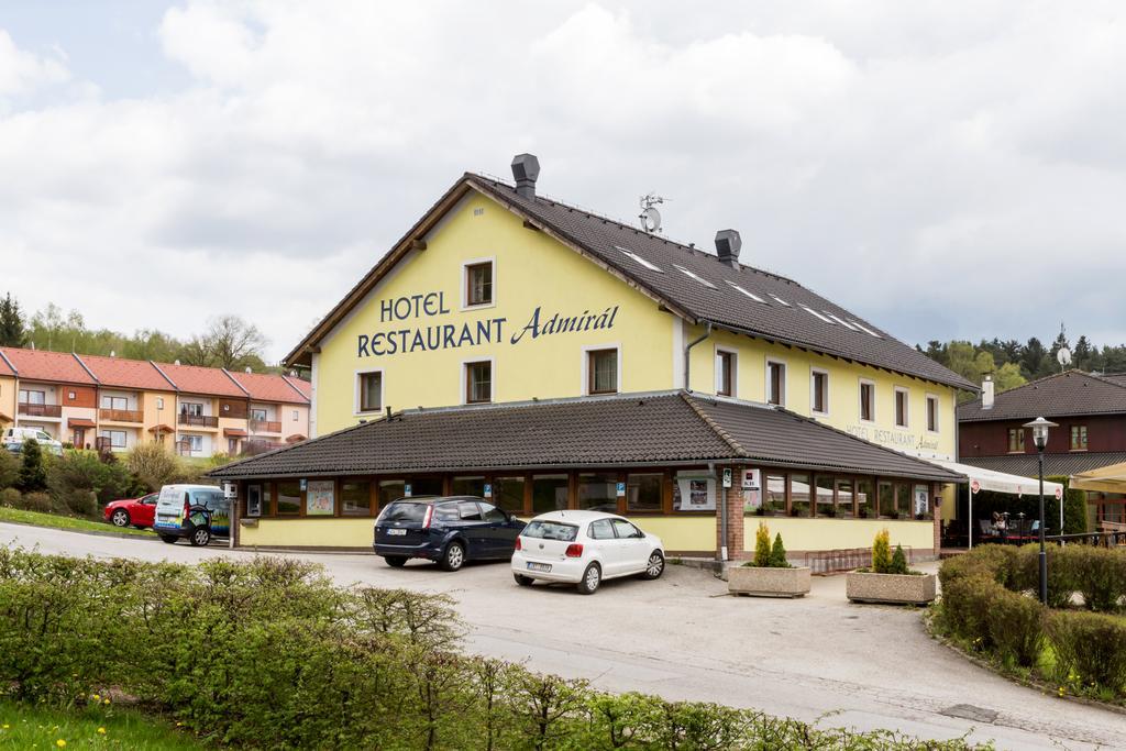 Hotel Admiral Lipno nad Vltavou Buitenkant foto