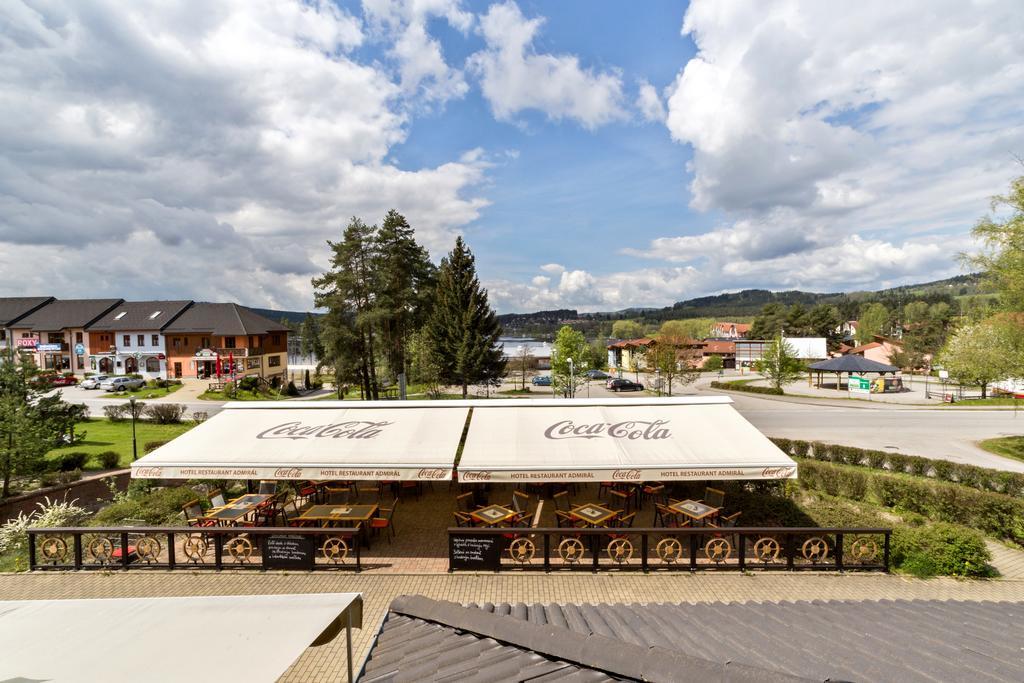 Hotel Admiral Lipno nad Vltavou Buitenkant foto